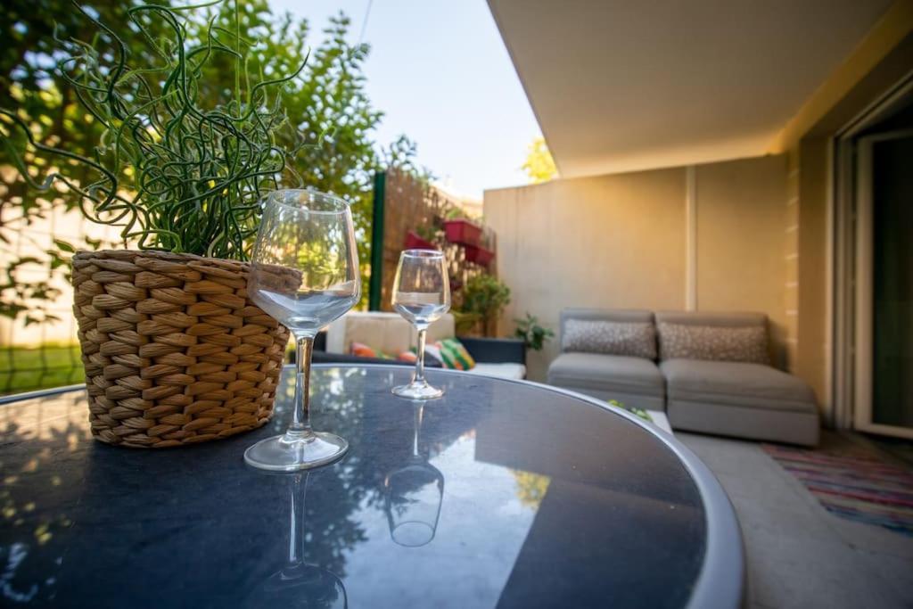 Fully Equipped Apartment With Terrace Sleeps 4 Марсилия Екстериор снимка